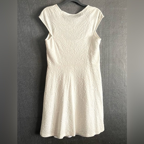 Cocomo Soft Brocade Patterned Fit N Flare Cap Sleeves White Dress Size M - Picture 5 of 6